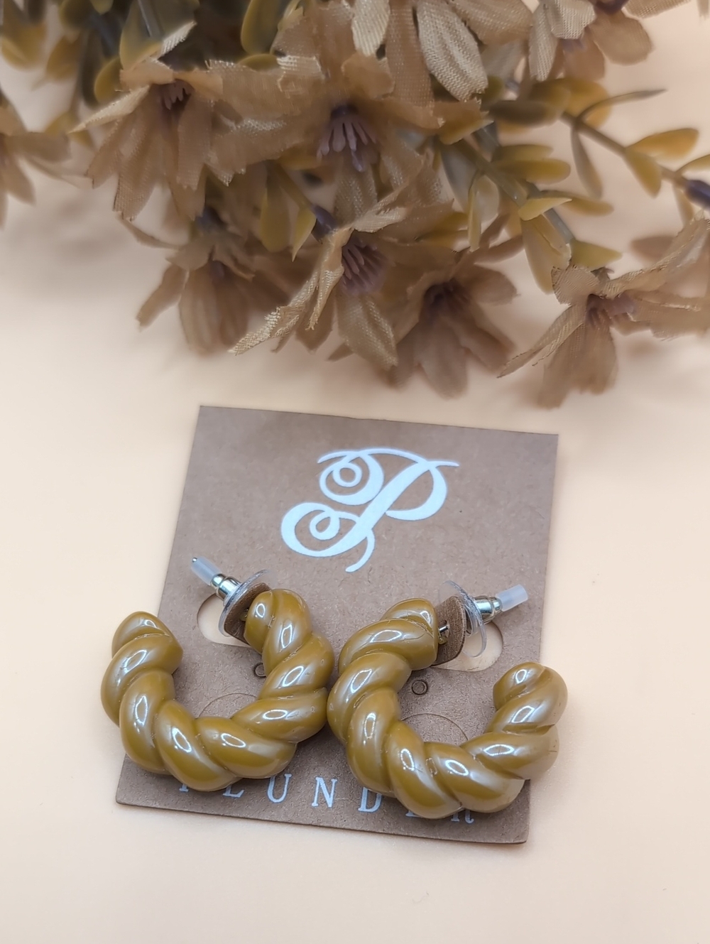 Plunder Twisted Hoop Earrings in Tan Caramel